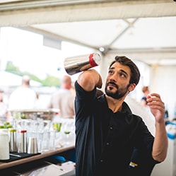 Cocktailcatering & Show-Barkeeperservice buchen